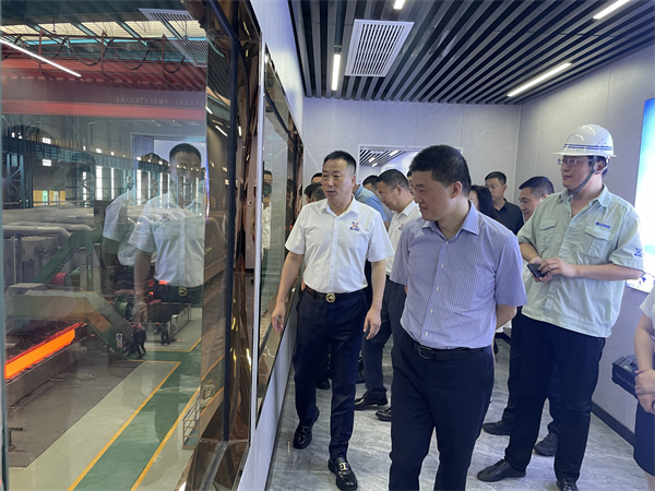 公司党委书记、董事长袁仁军一行赴河北走访客户