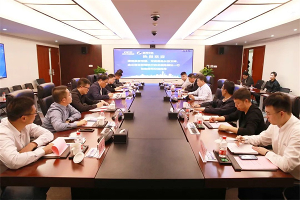 灌南县委常委、常务副县长张卫峰一行到访我司