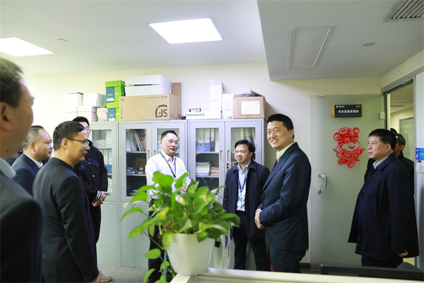 送祝福、鼓干劲，公司领导班子慰问在杭各单位员工